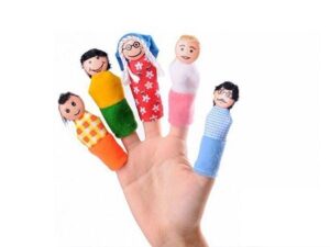 بازی عروسک انگشتی ریزه میزه خانواده